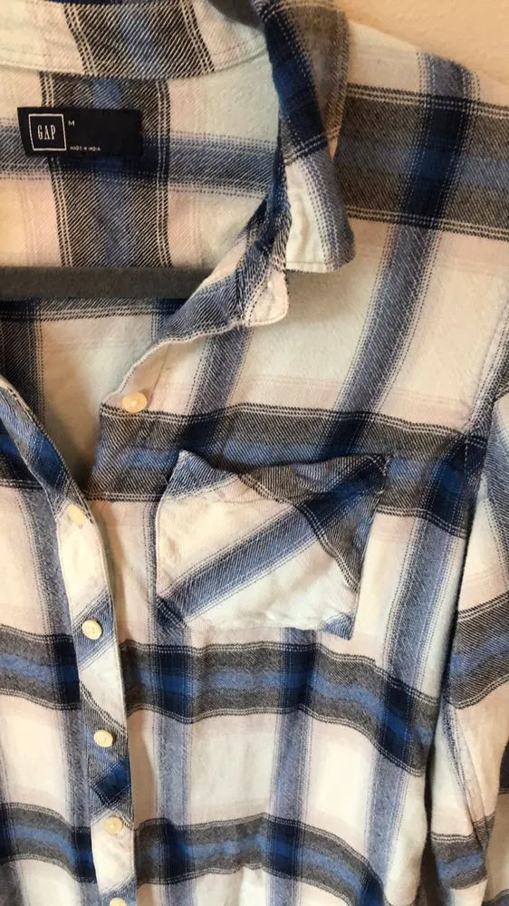 Gap Plaid Flannel  - Image 5