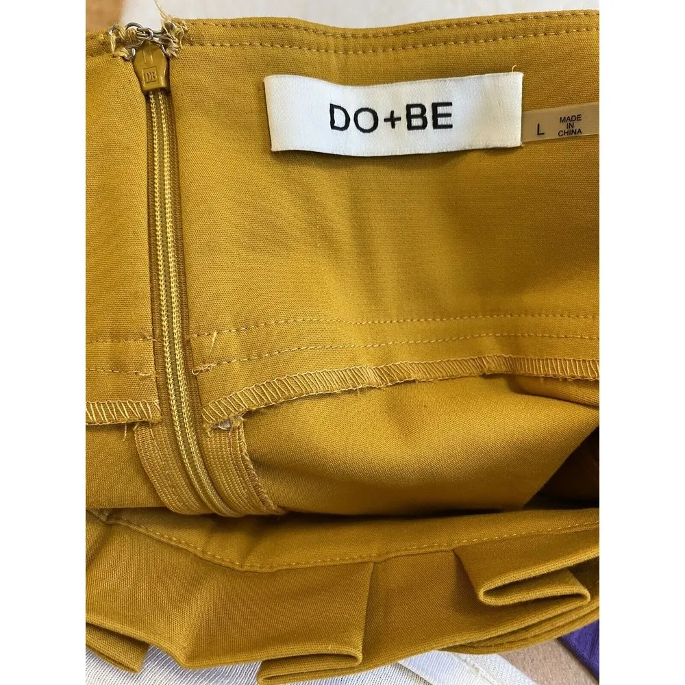 Do & Be Paper Bag Mustard Yellow size Large zip up front lace up pleats skirt - Image 5