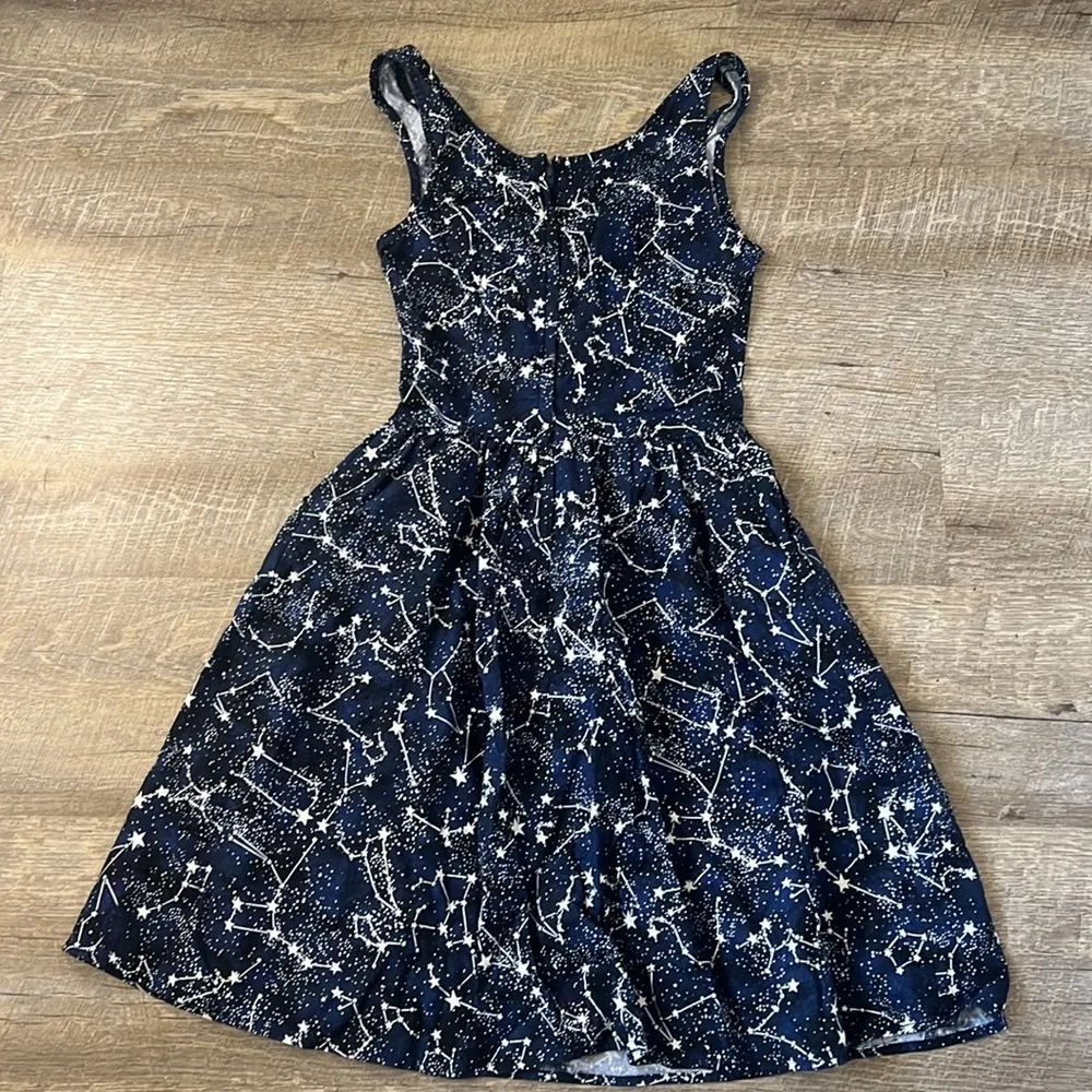 Retrolicious Galaxy Dress Size XS Blue - Image 4