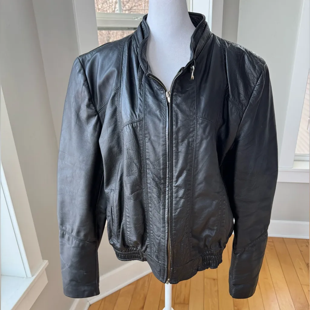 Vintage 80s Black Leather Buckle Neckline Cropped Leather Jacket Sz 46 Large XL - Image 16