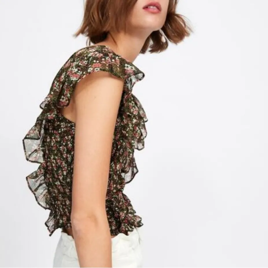 Zara Sheer Beaded Floral Ruffled Top Blouse M - Image 3