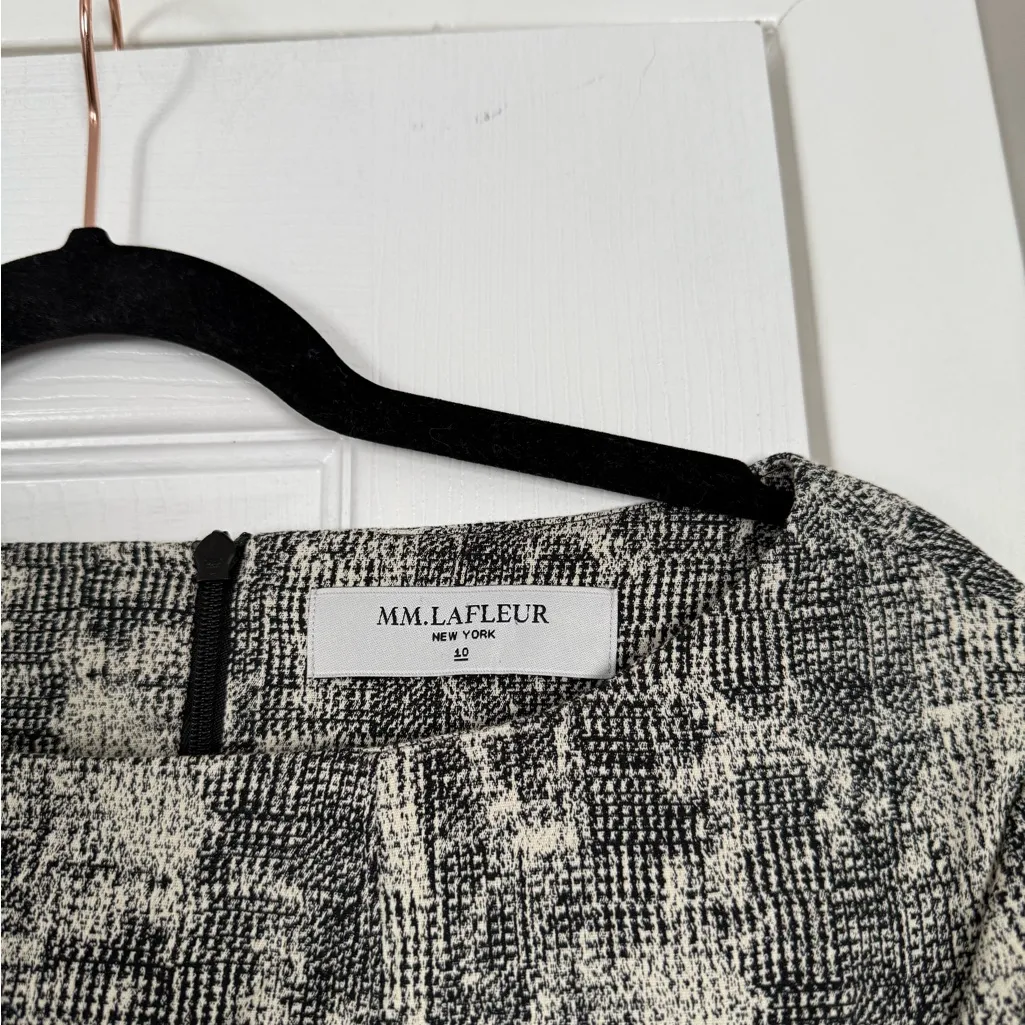 M M LaFleur Etsuko Crackle Pattern Dress With Belt Sophisticated Business Event - Image 3