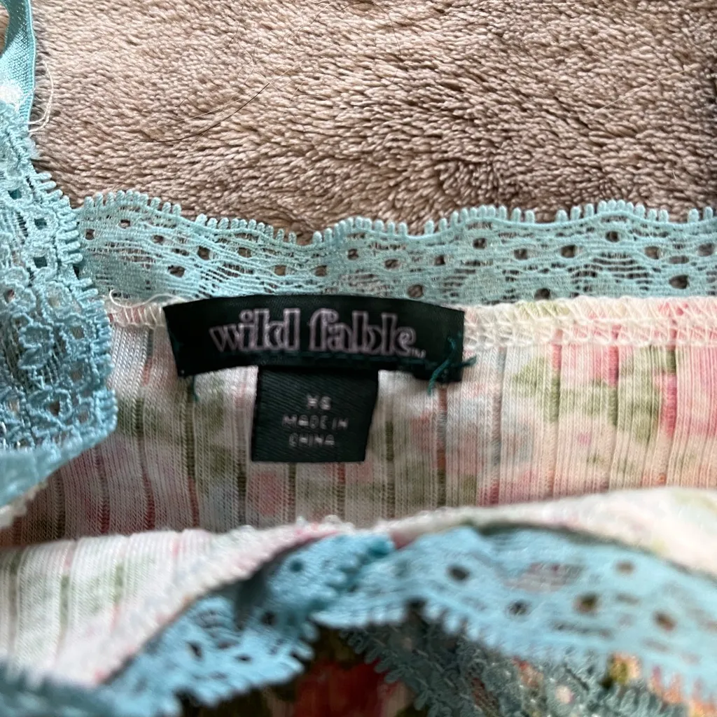 Cottage Core Vintage Floral Lace Trim Cami Tank Top Women’s Sz XS Wild Fable EUC - Image 4