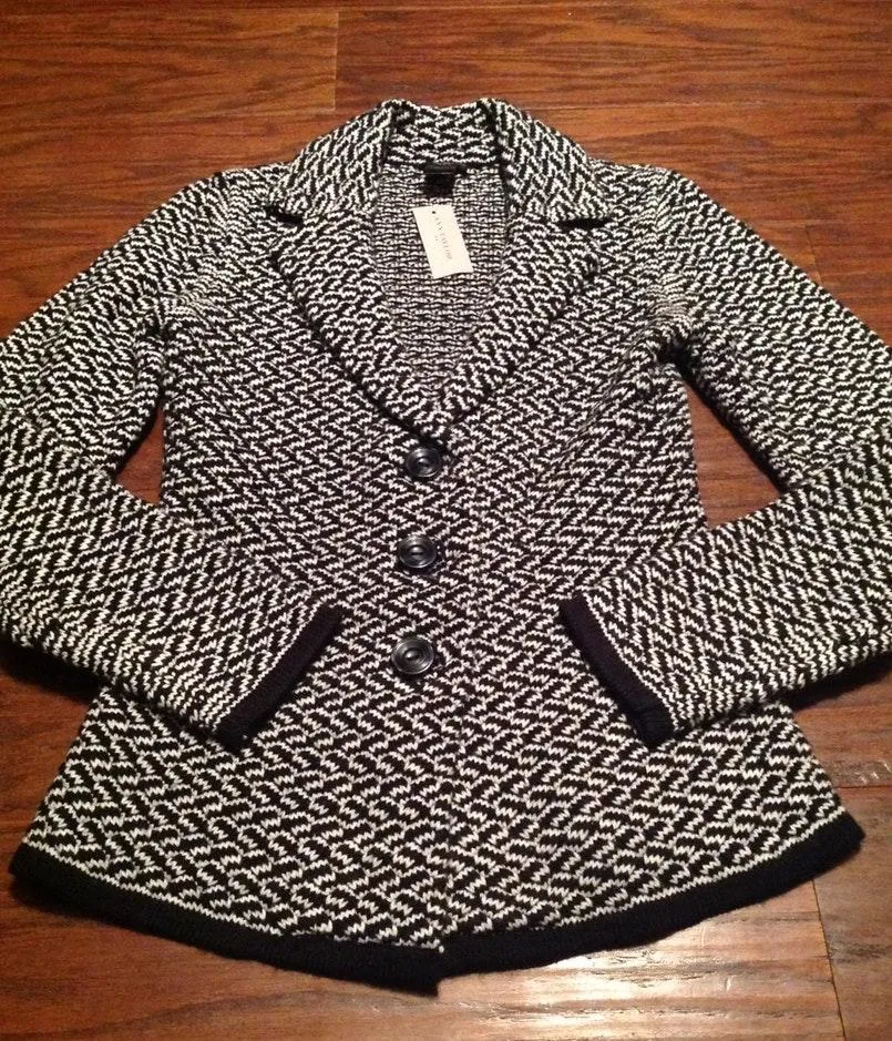Ann Taylor Blazer. Size XS - Image 3