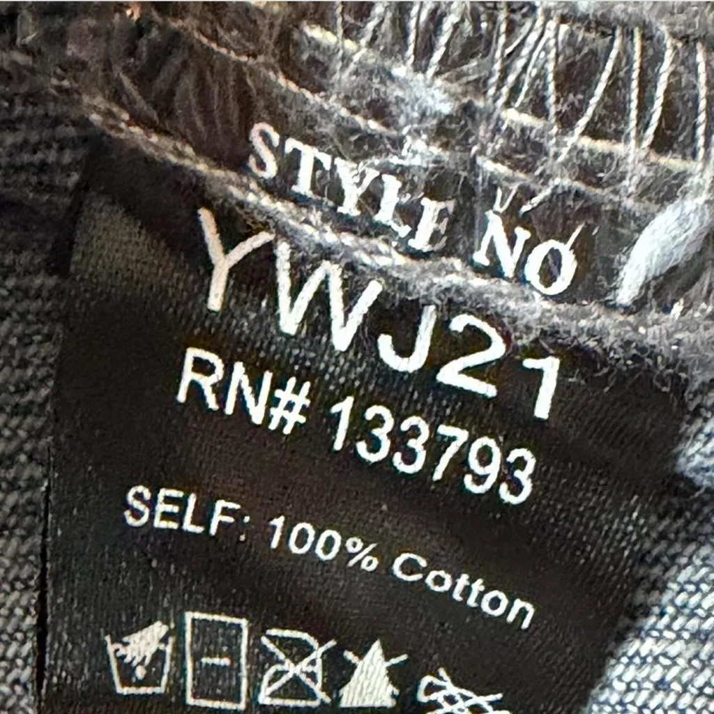 POL ‎ Patch Denim Jacket - Image 14