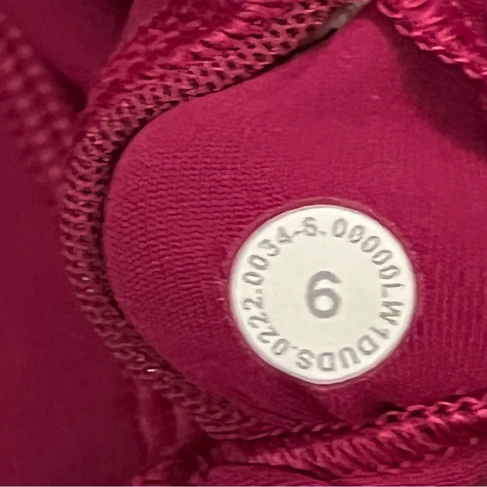 NEW Lululemon Cropped Align Tank Top Magenta Purple - Image 7