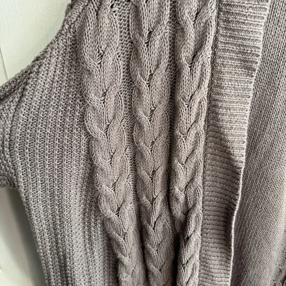 Old Navy brown open front cable knit cardigan size XL - Image 2