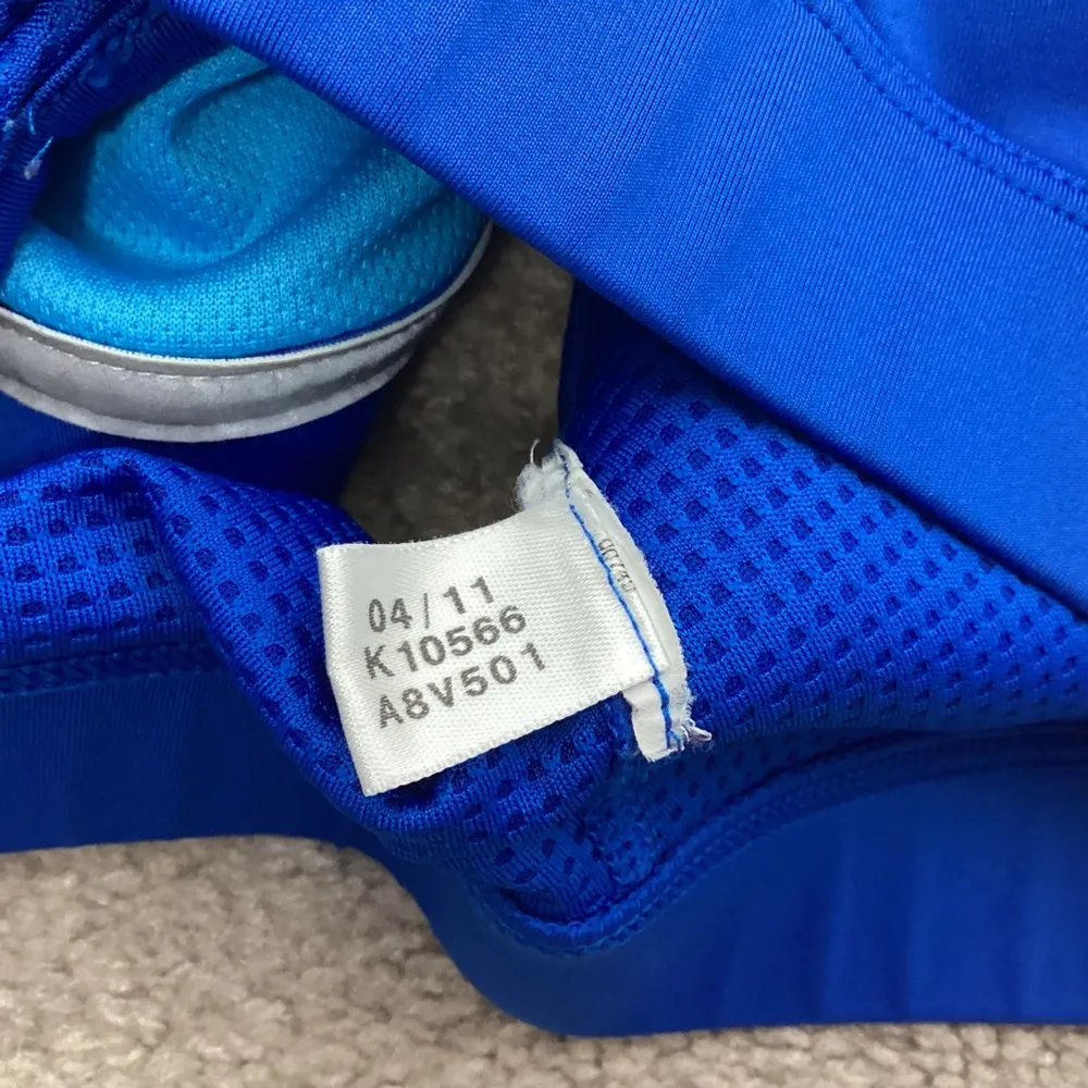 Reebok Blue Sports Bra Size Large - Image 6