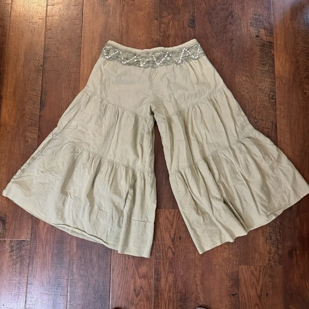 SANS SOUCI olive green cropped wide leg pants with sequined waistband, size L - Image 5