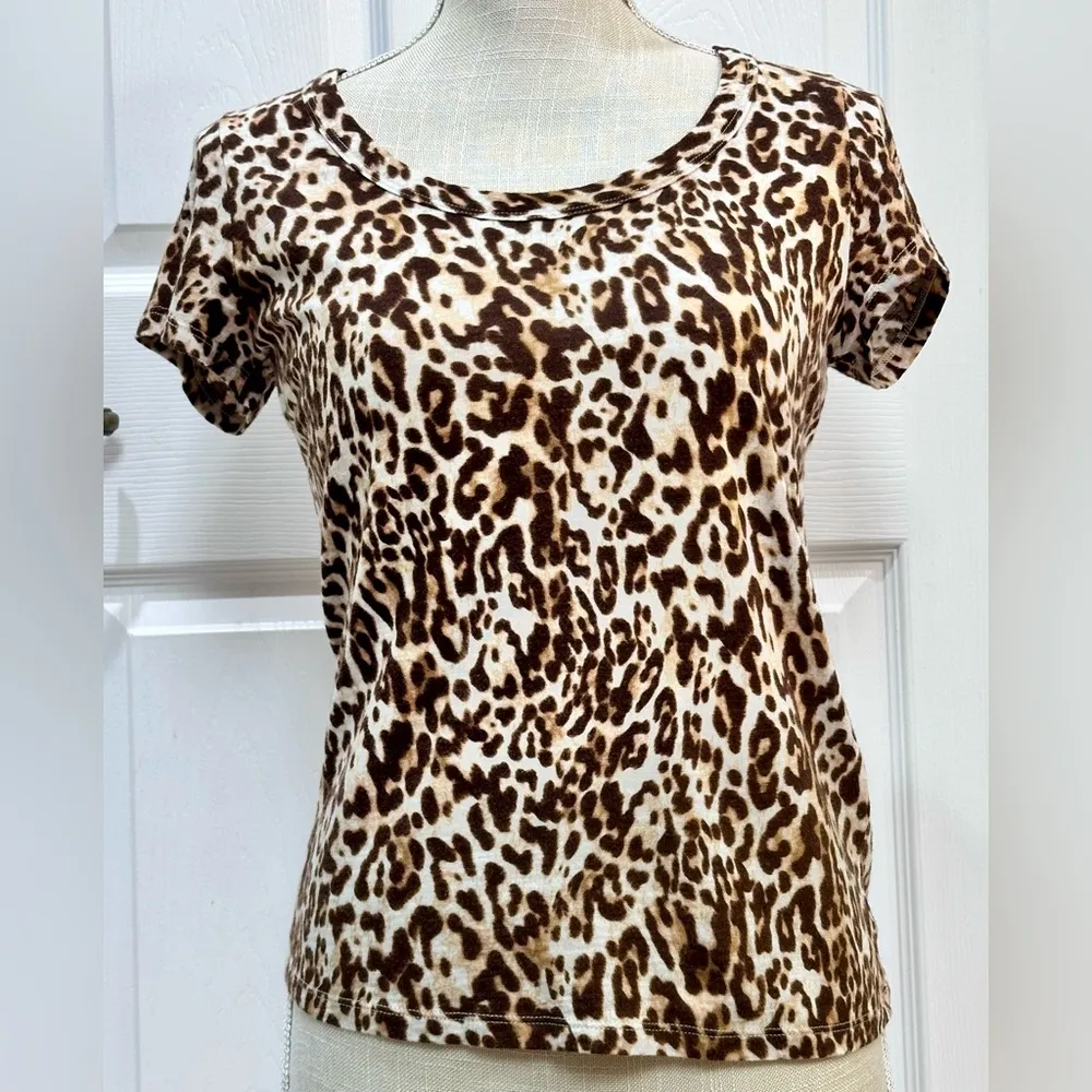 NWOT- Women’s Leopard Print Banana Republic Cozy Slub T shirt size XS - Image 2
