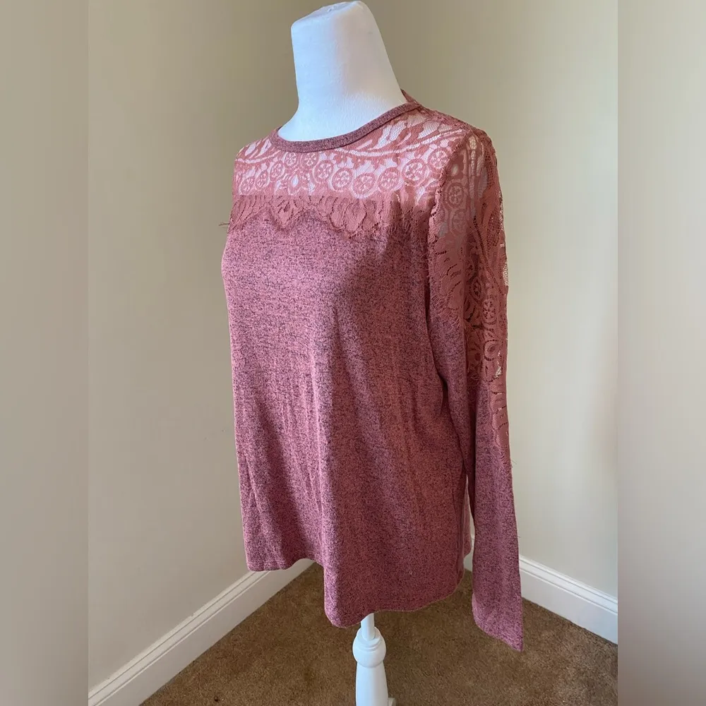 Womens Rose Pink Long Sleeve Sweater W/Floral Lace Shoulders Size Large - Image 2