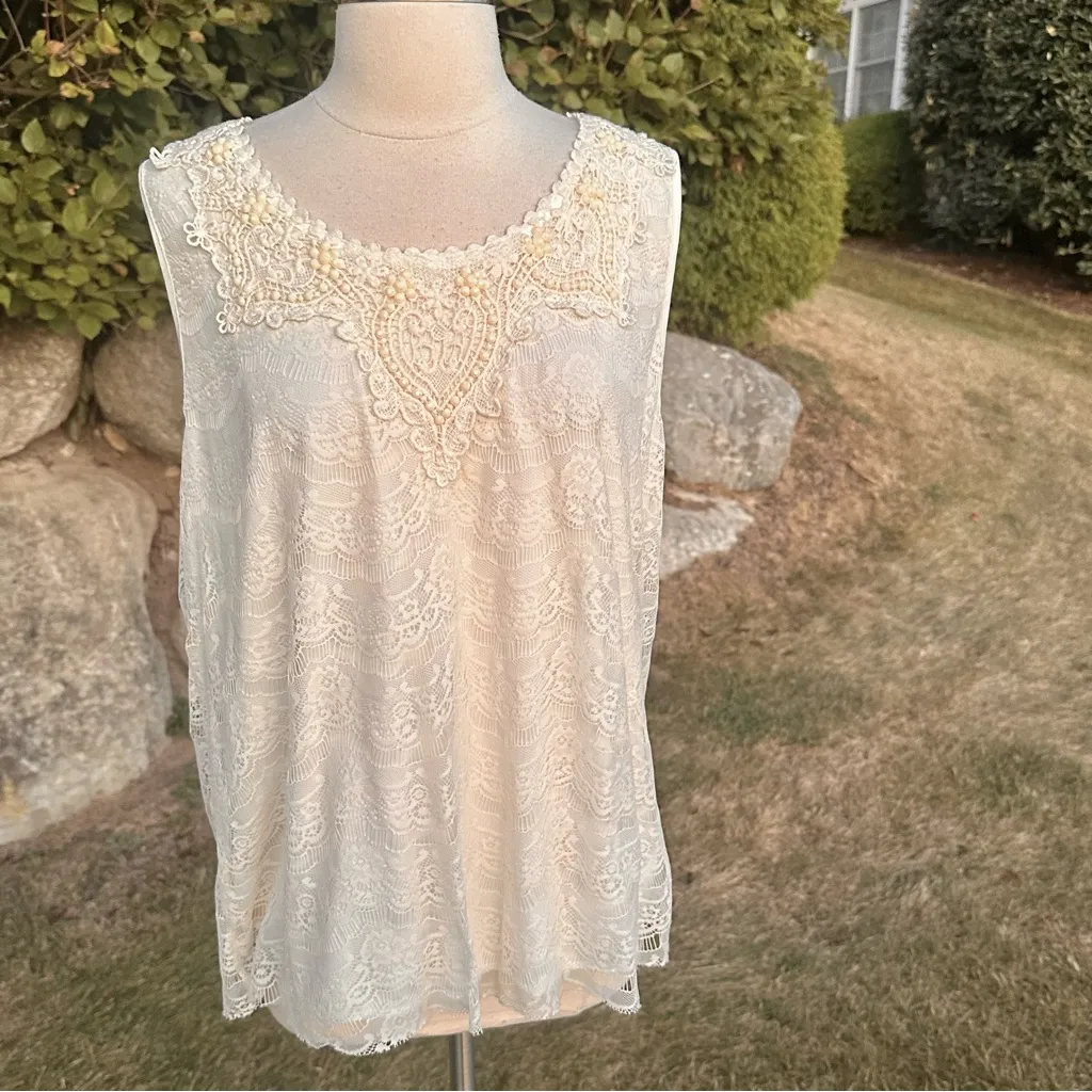 Dressbarn Sleeveless Crochet Scoop Neck Tunic Top - Image 4