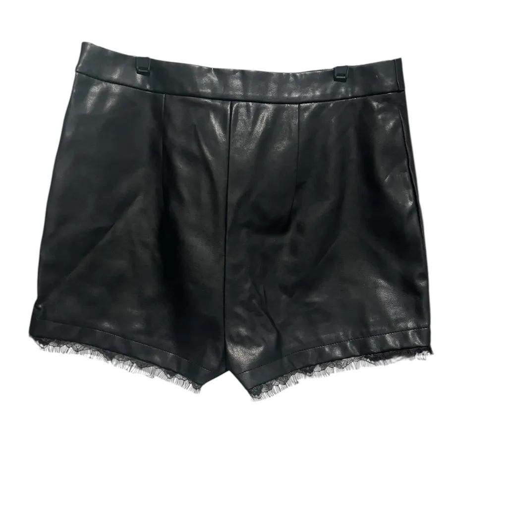 Superdown lisa Faux Leather
Shorts w/ Lace, Size XL, Black - Image 4