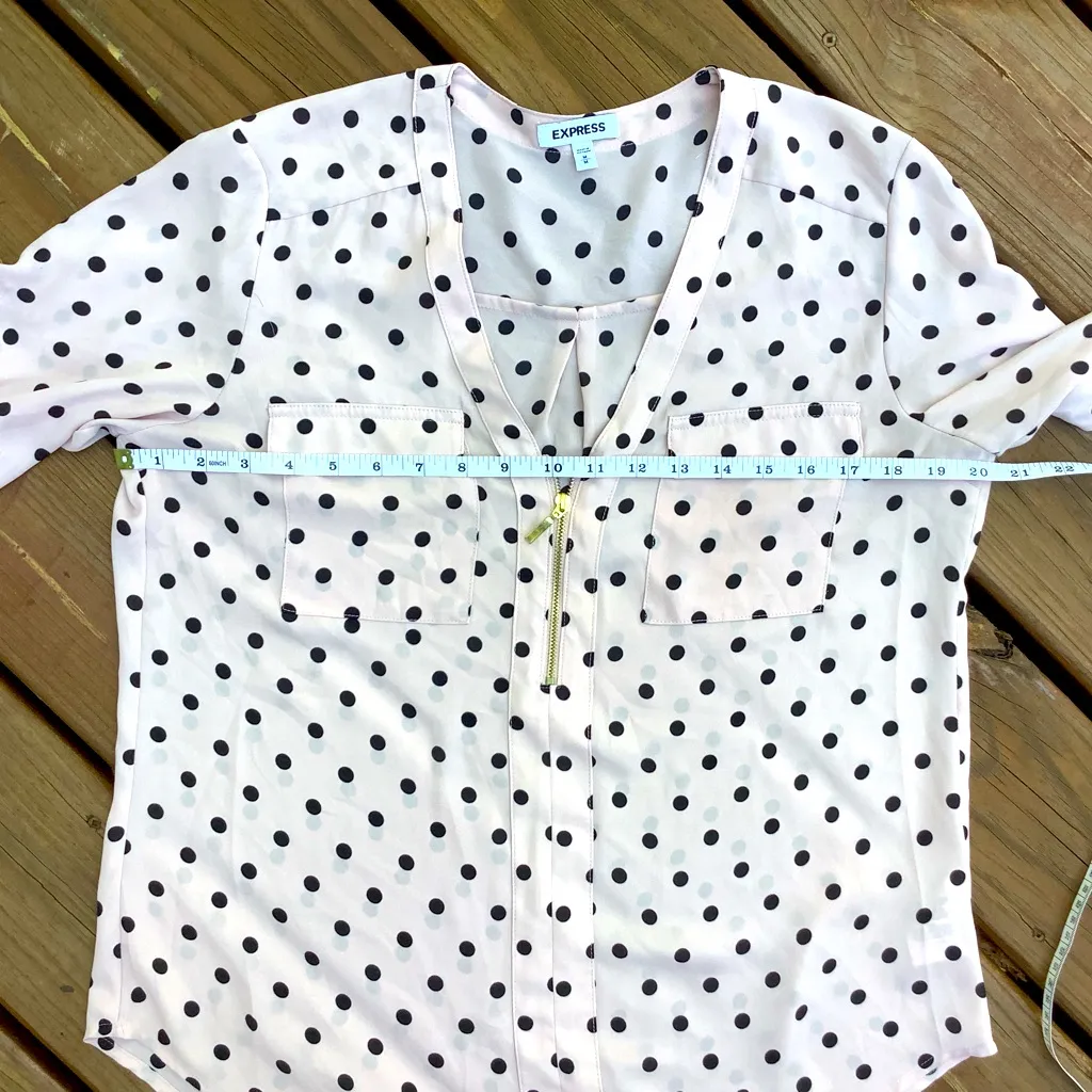 Express long sleeve polka dot blouse 🌸 - Image 9