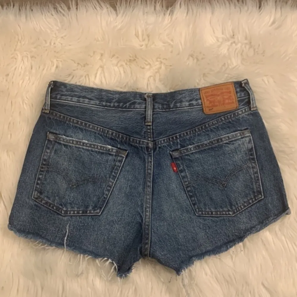 Levi’s 501 selvedge White Oak Cone denim raw hem button fly shorts 29 - Image 2