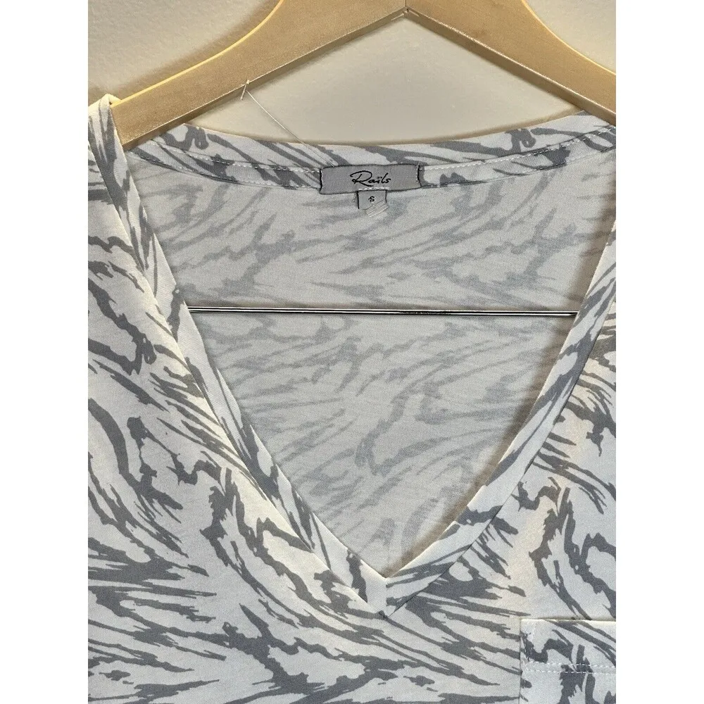 Rails  Pocket V - Ivory Short Sleeve T Shirt NEW Grey Animal Print - Image 3