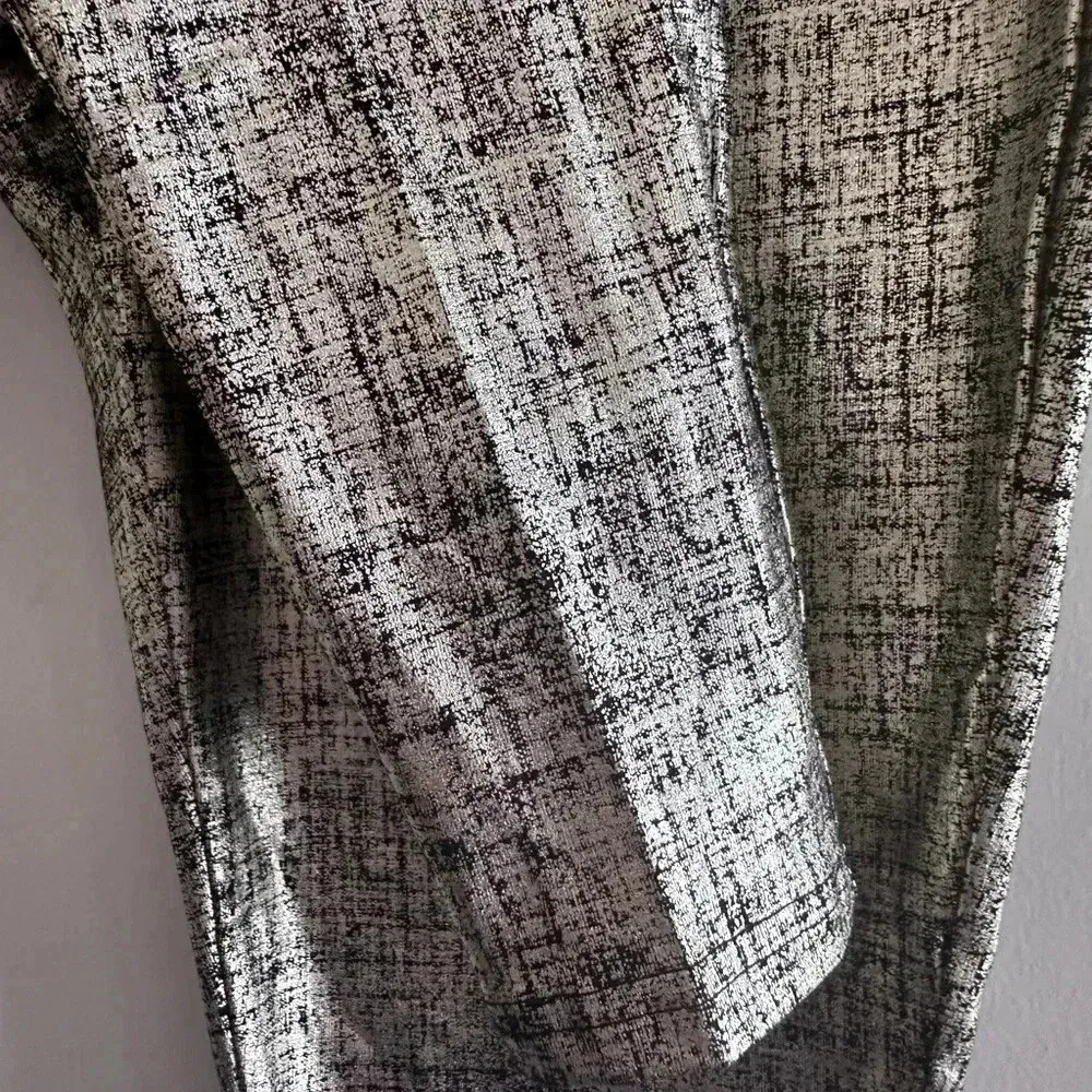 Torrid metallic foil crosshatch gold leggings size 1X NWOT - Image 8