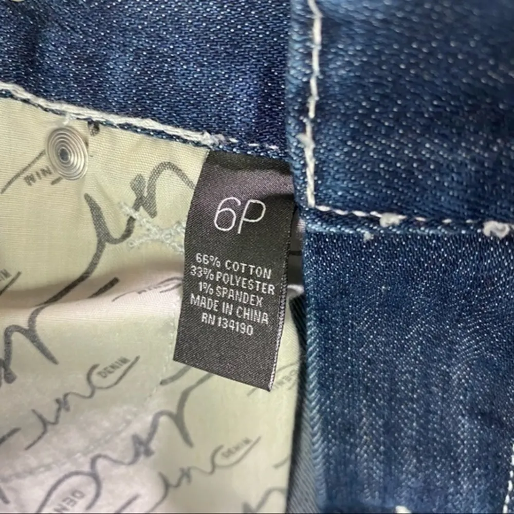 INC Petite Regular Fit Stretch Medium Wash Denim Mid Rise Capri Casual Size 6 Blue - Image 10