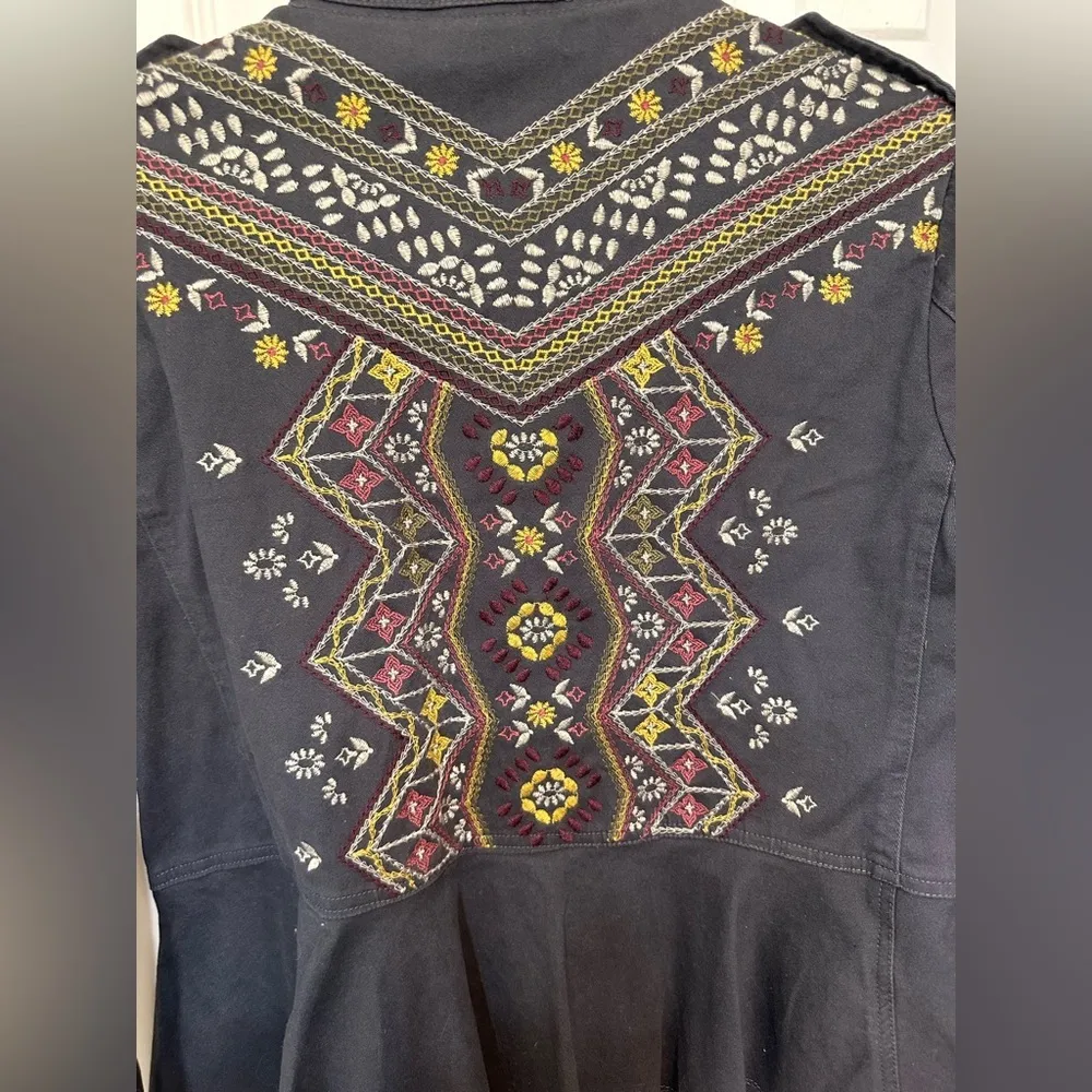 Knox Rose Embroidered Utility Jacket Gray Button Down - Image 3