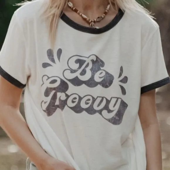 Retro “Be Groovy” Graphic Tee‎ White Size M - Image 6