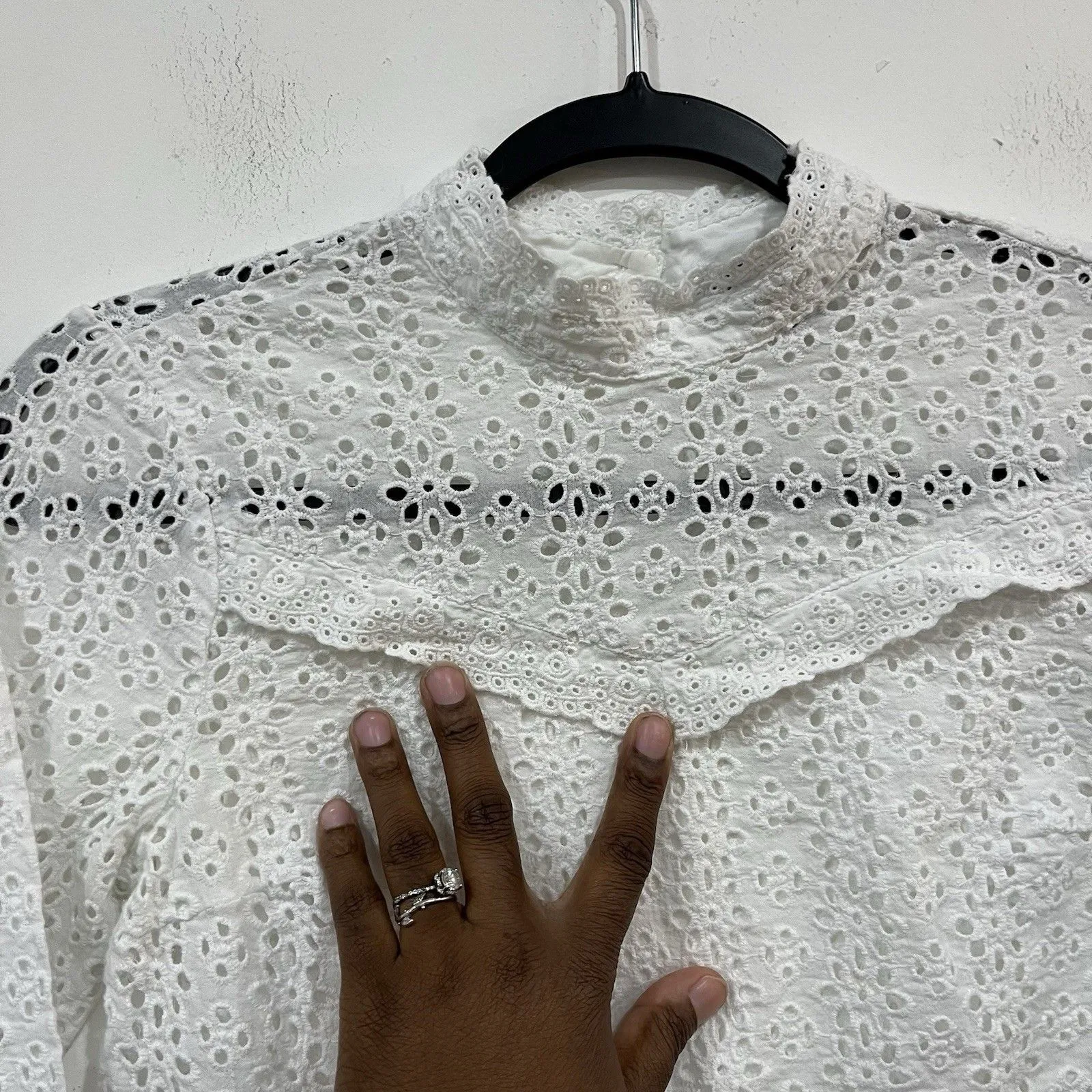 ModCloth High Neck White Eyelet Top Size Small Cottage Coquette Dainty - Image 3