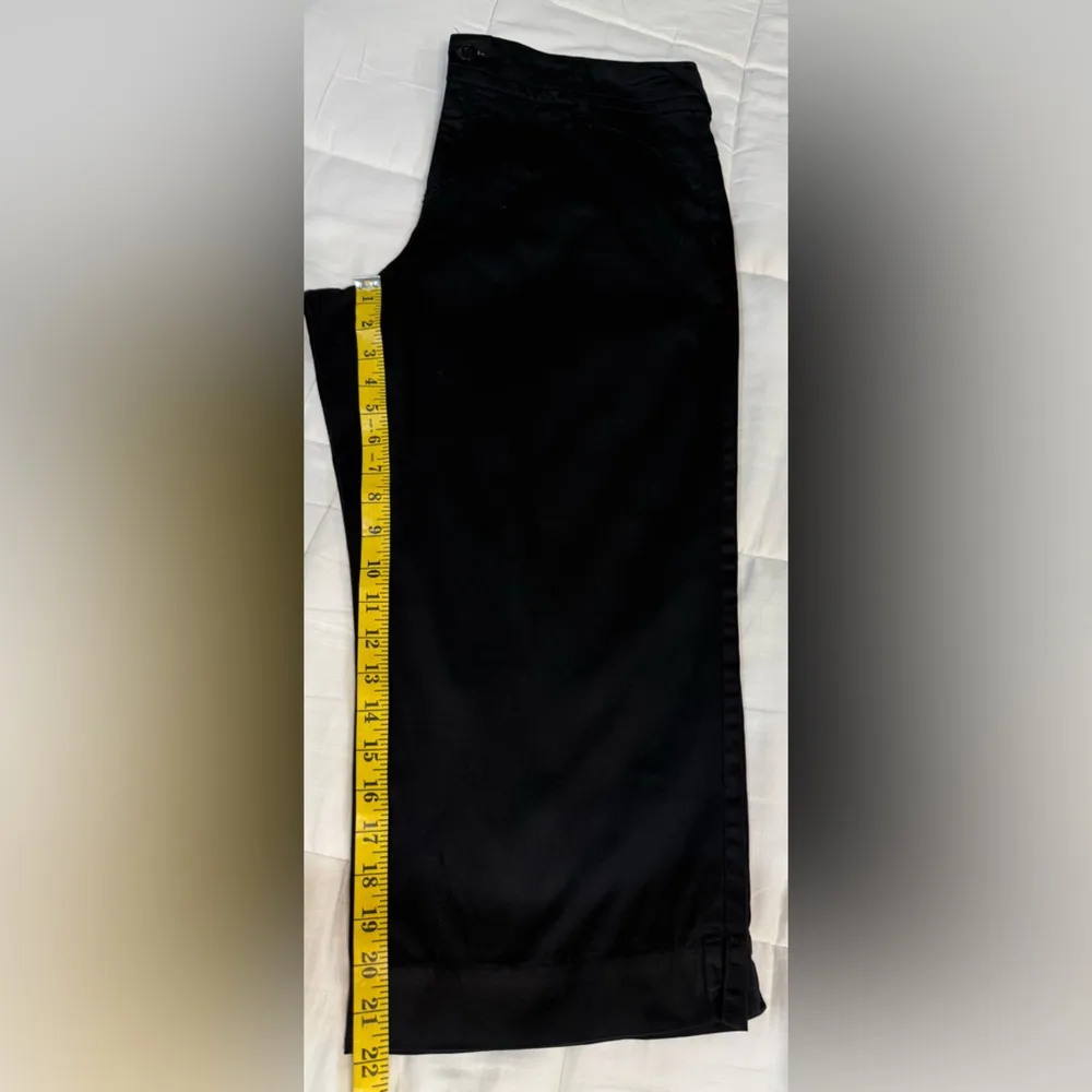 Intro Black Stretch Capri. Front pockets. Two Button closure. Zip. Size 16. - Image 5