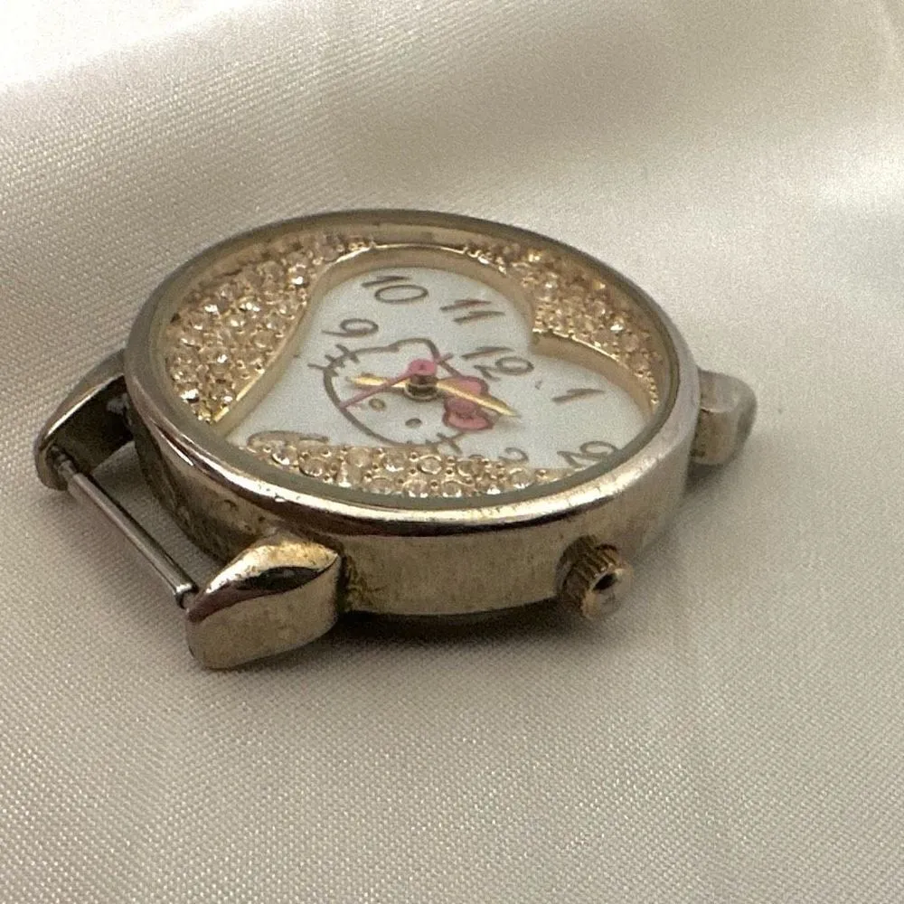 Hello Kitty Sanrio heart watch - Image 4