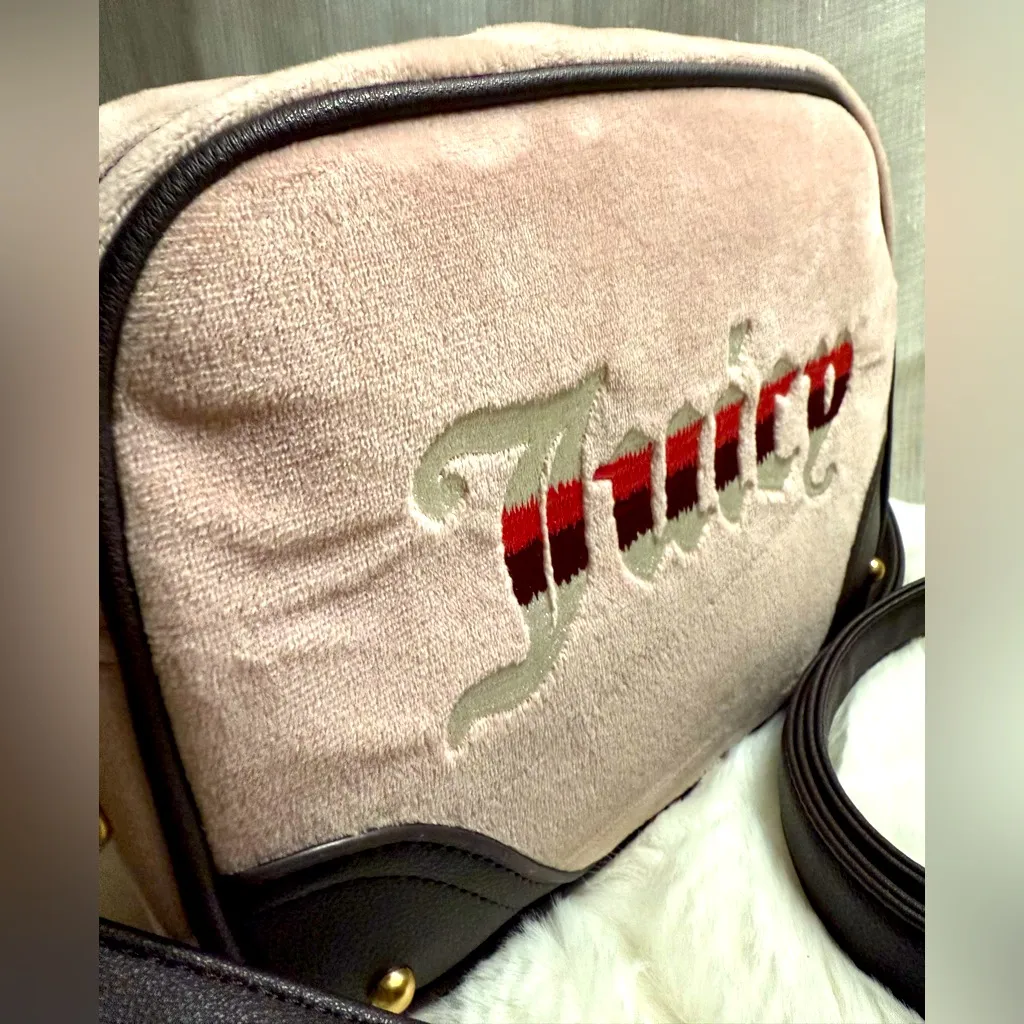 NEW Juicy Couture Fuzzy Pink Crossbody Bag - Image 4