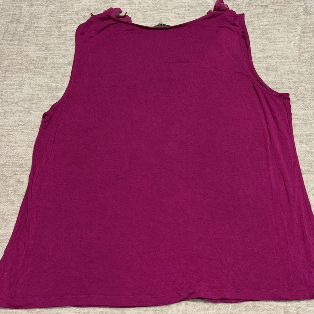 2X Cable & Gauge woman fuchsia ruffle collar super cute tank! - Image 3