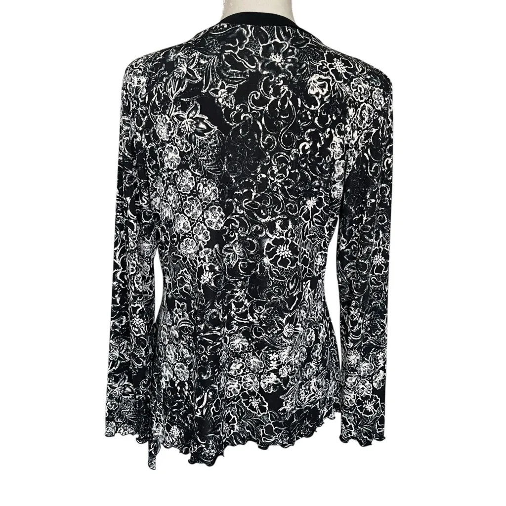 Chico’s Travelers Slinky Faux Wrap Floral Blouse Top Women’s Size 2 US L/12 - Image 4