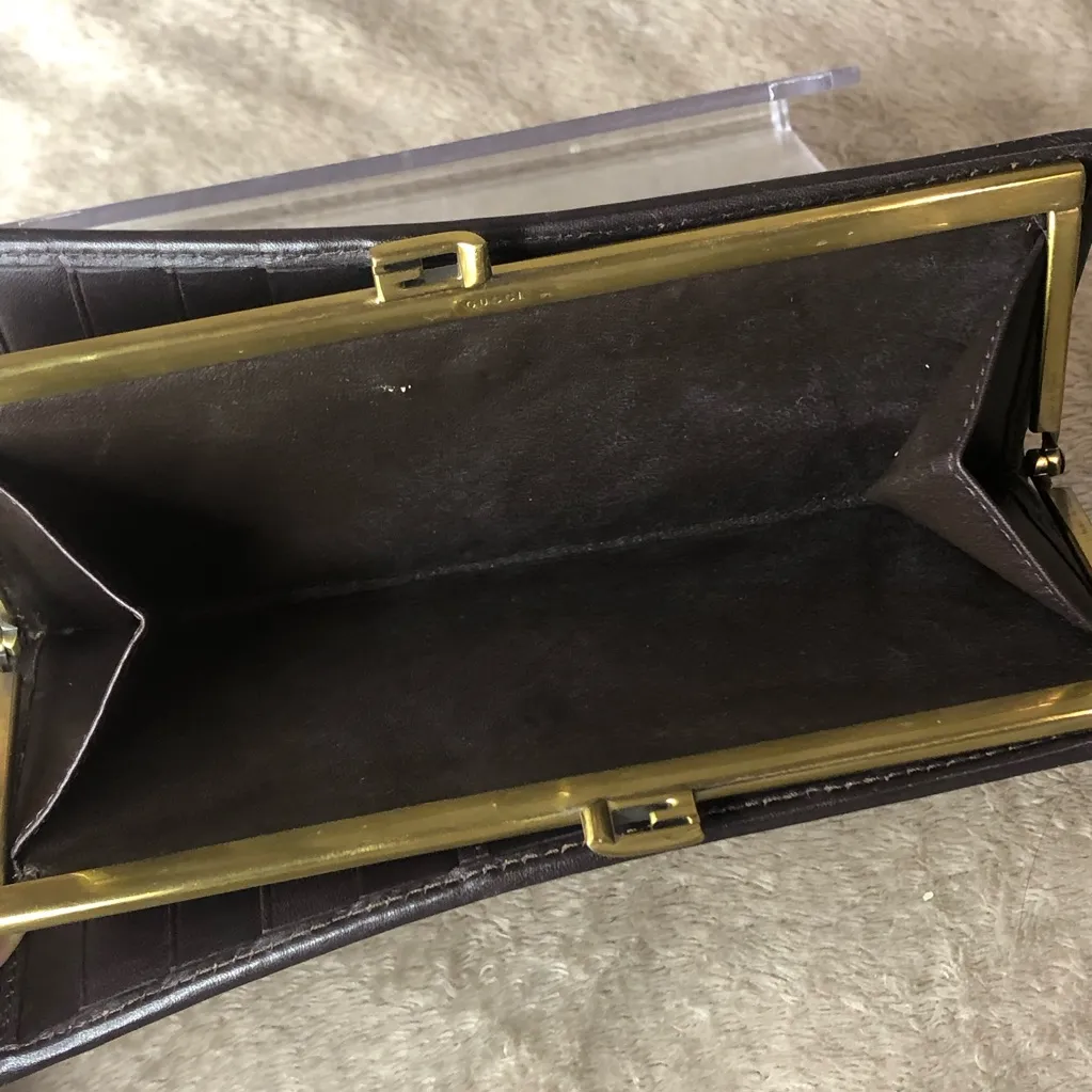 Gucci Beige and Brown Monogram Wallet Kiss Lock Vintage Double Sided Wallet - Image 5