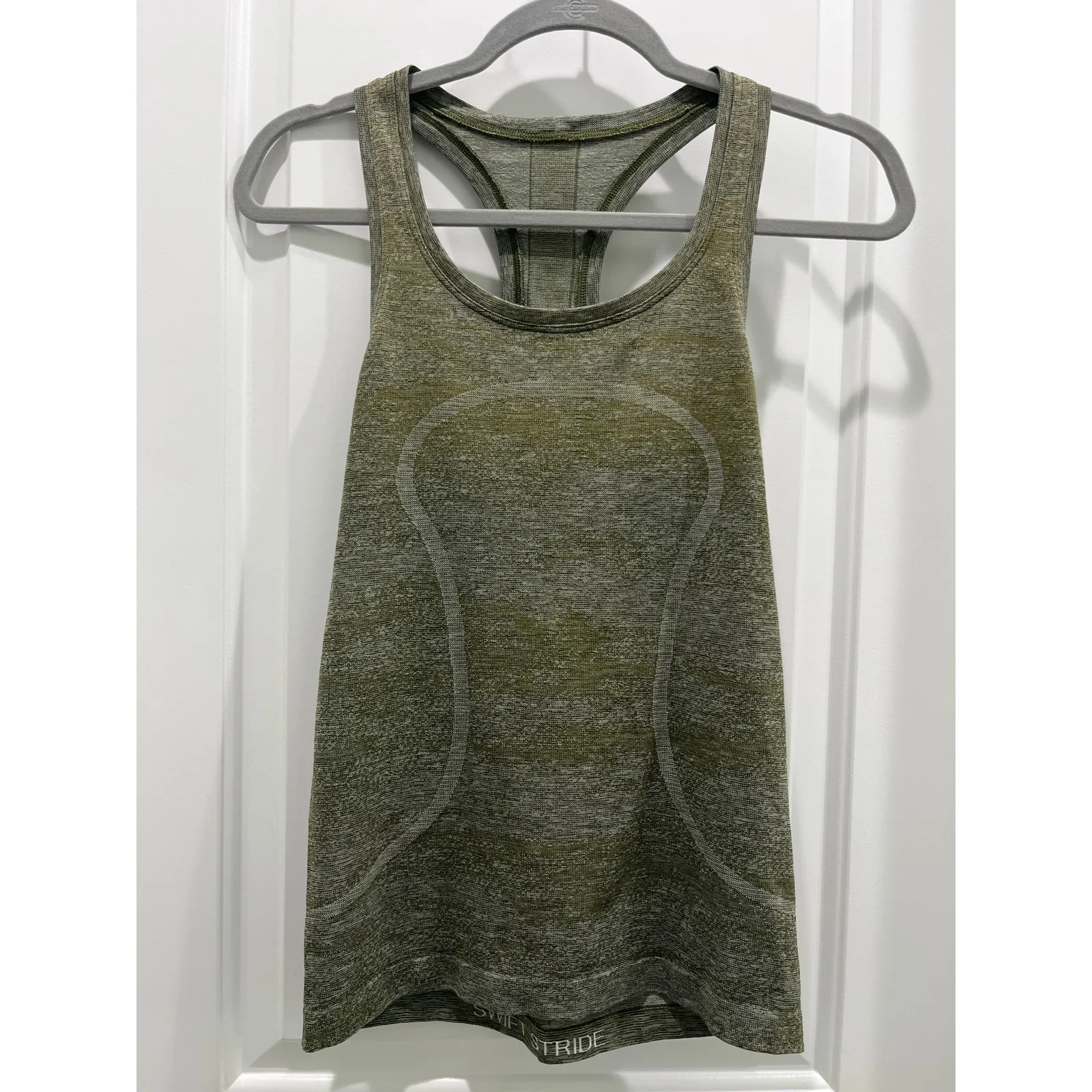 Lululemon Swiftly Speed Racerback Field Green Tank Top Sz S - Image 2