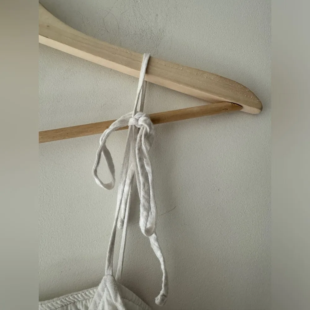 Abercrombie & Fitch White Linen Dress Adjustable Shoulder Ties - Image 4