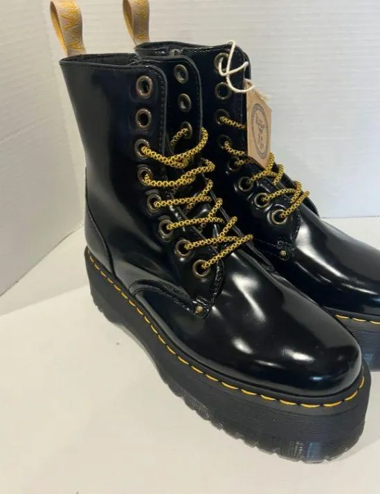 Dr. Marten Women’s Jadon Max Boot Size 11 - Image 2