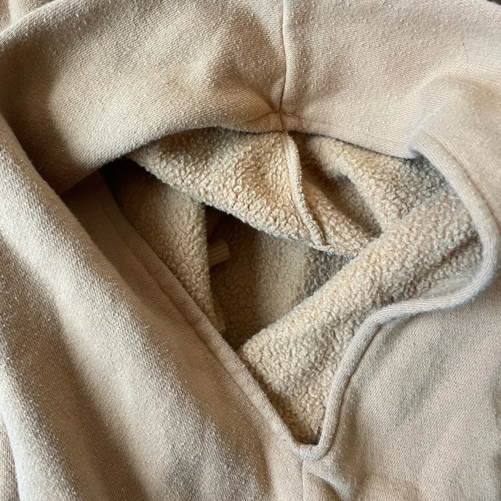 Wild fable sleeveless sweatshirt - Image 4