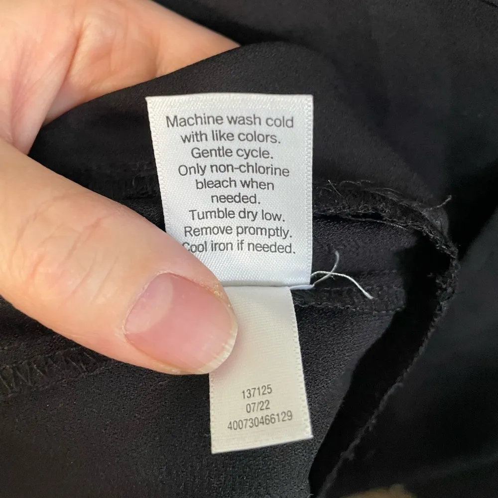 Nine West  Black twist front‎ long sleeved blouse size M - Image 9