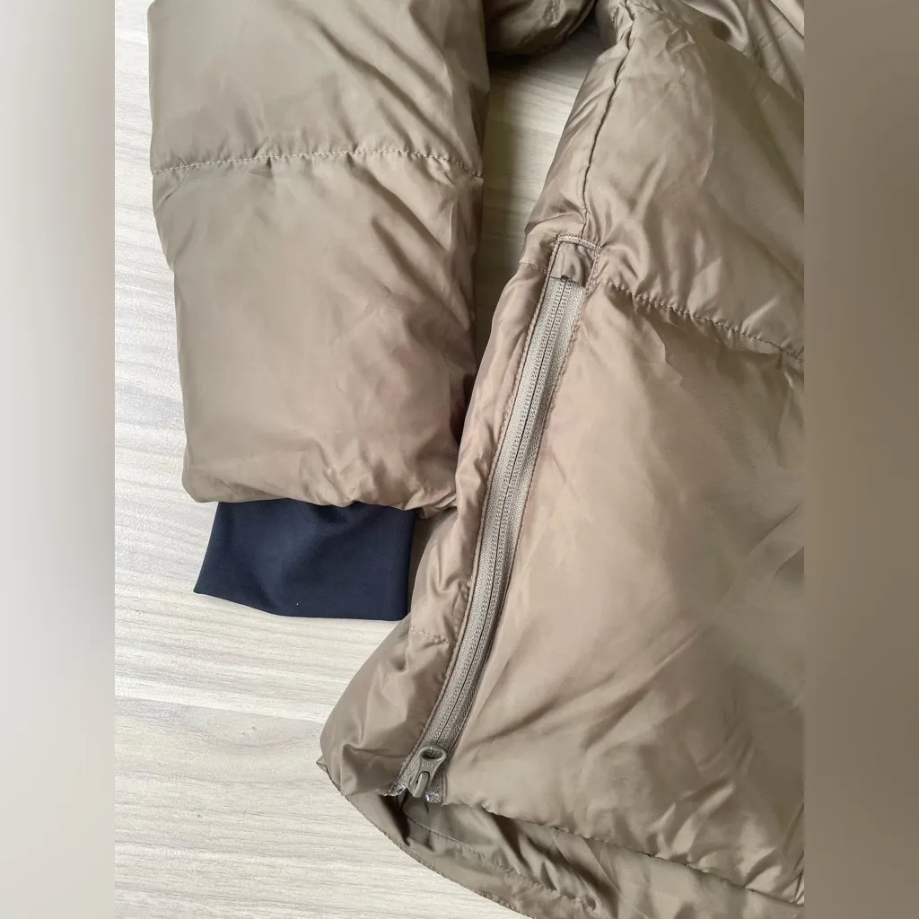 Garnet Hill Women's Khaki Puffer Jacket - Image 10