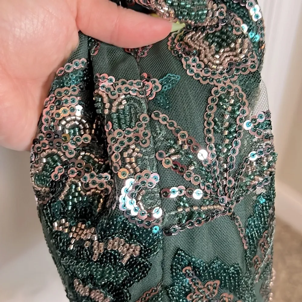 NWOT Dress the Population Floral Sequin Long Sleeve Dress - Image 7