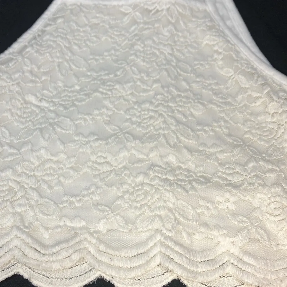 H&M Divided white lace cropped tank top woman’s size small - Image 2