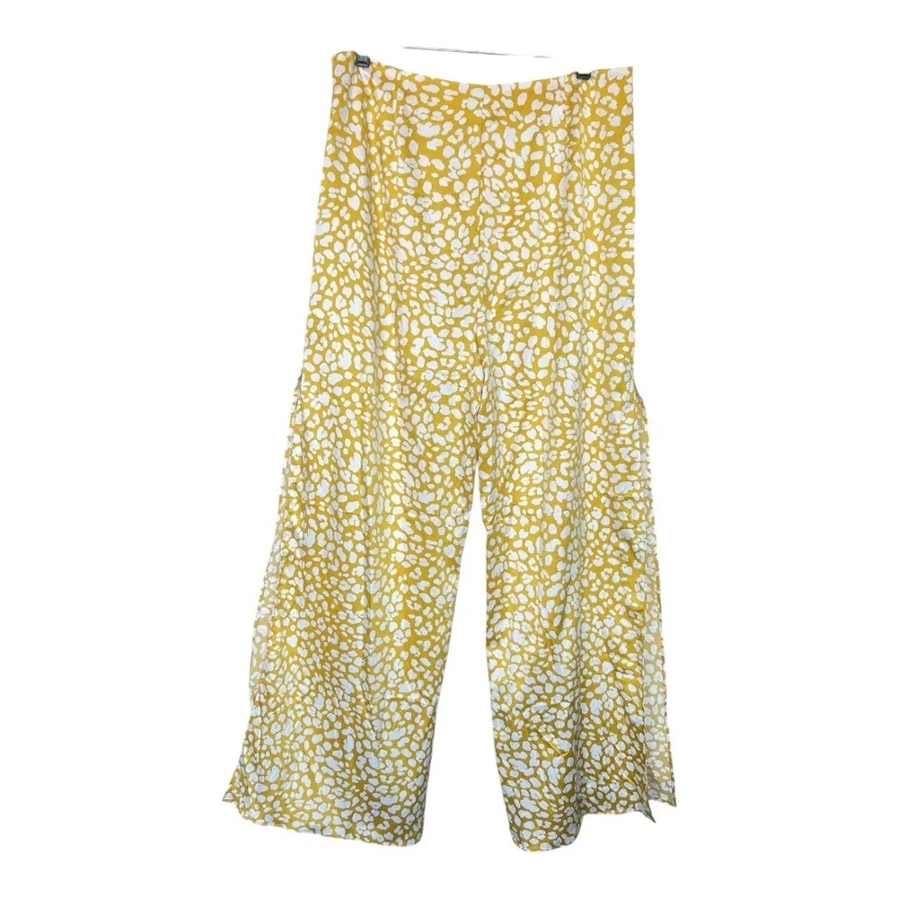 Lulu's Widely Chic Yellow Animal Print Satin Wide Leg Side Slit Pants Size L - Image 4