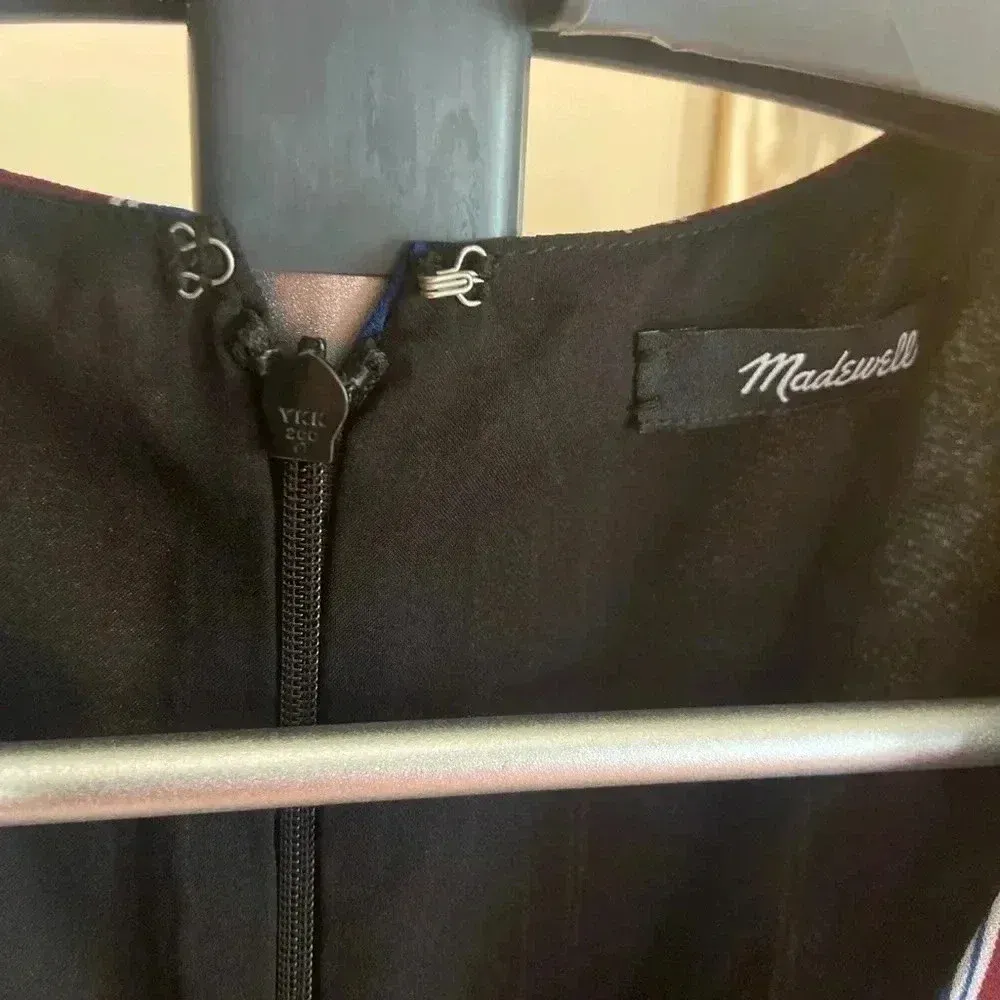 Madewell Wrap-Around Maxi Dress‎ in Stockdale Stripe Maroon Navy Size 00 ($178) - Image 9