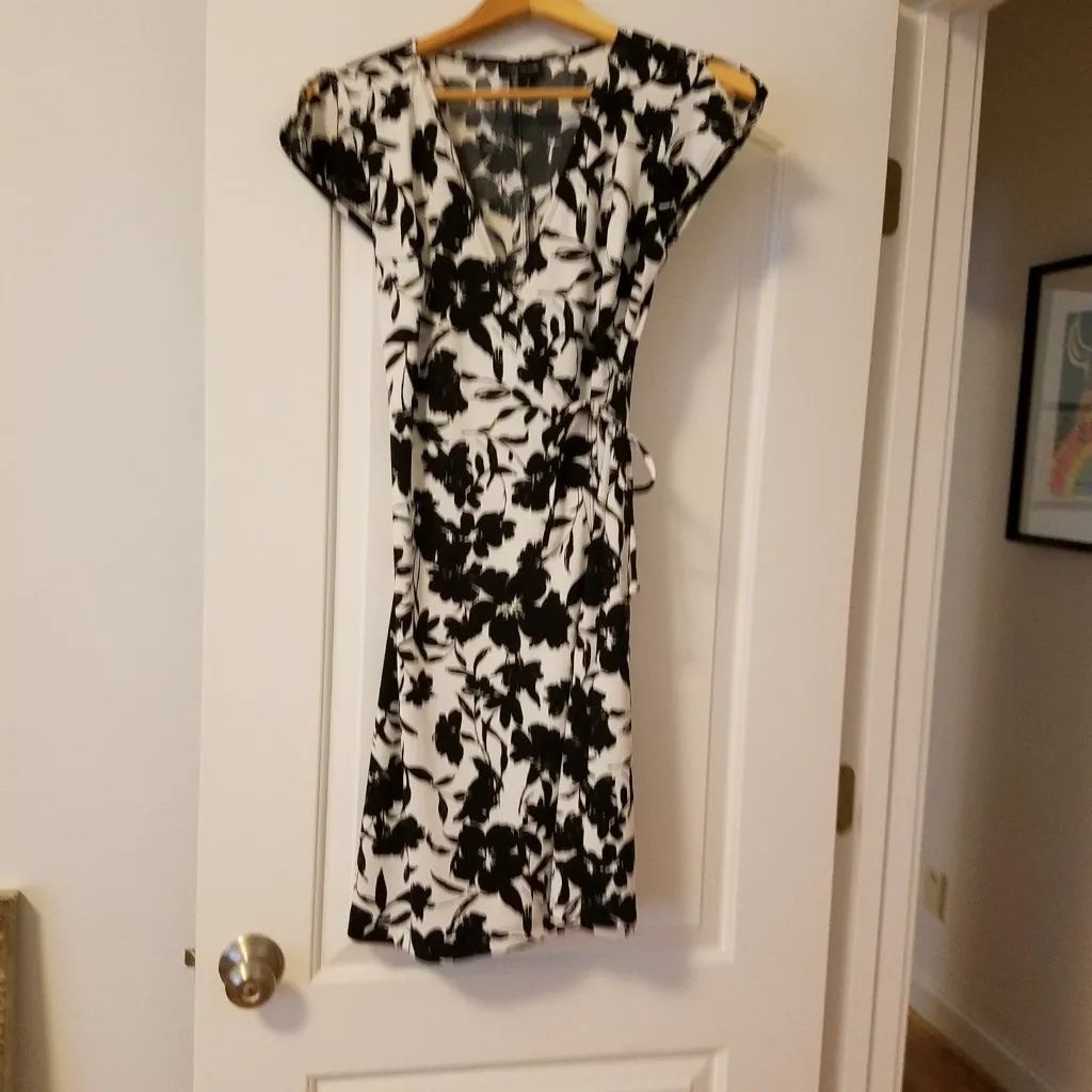 My Michelle Wrap Dress Black White Floral Size Small - Image 7