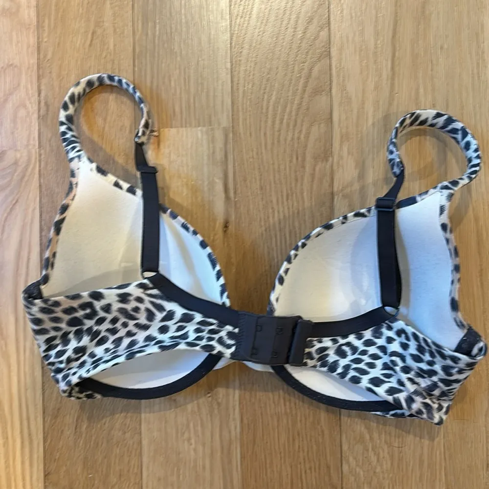 Victoria’s Secret Bra Showstopper Lined Animal Print 32DD - Image 3