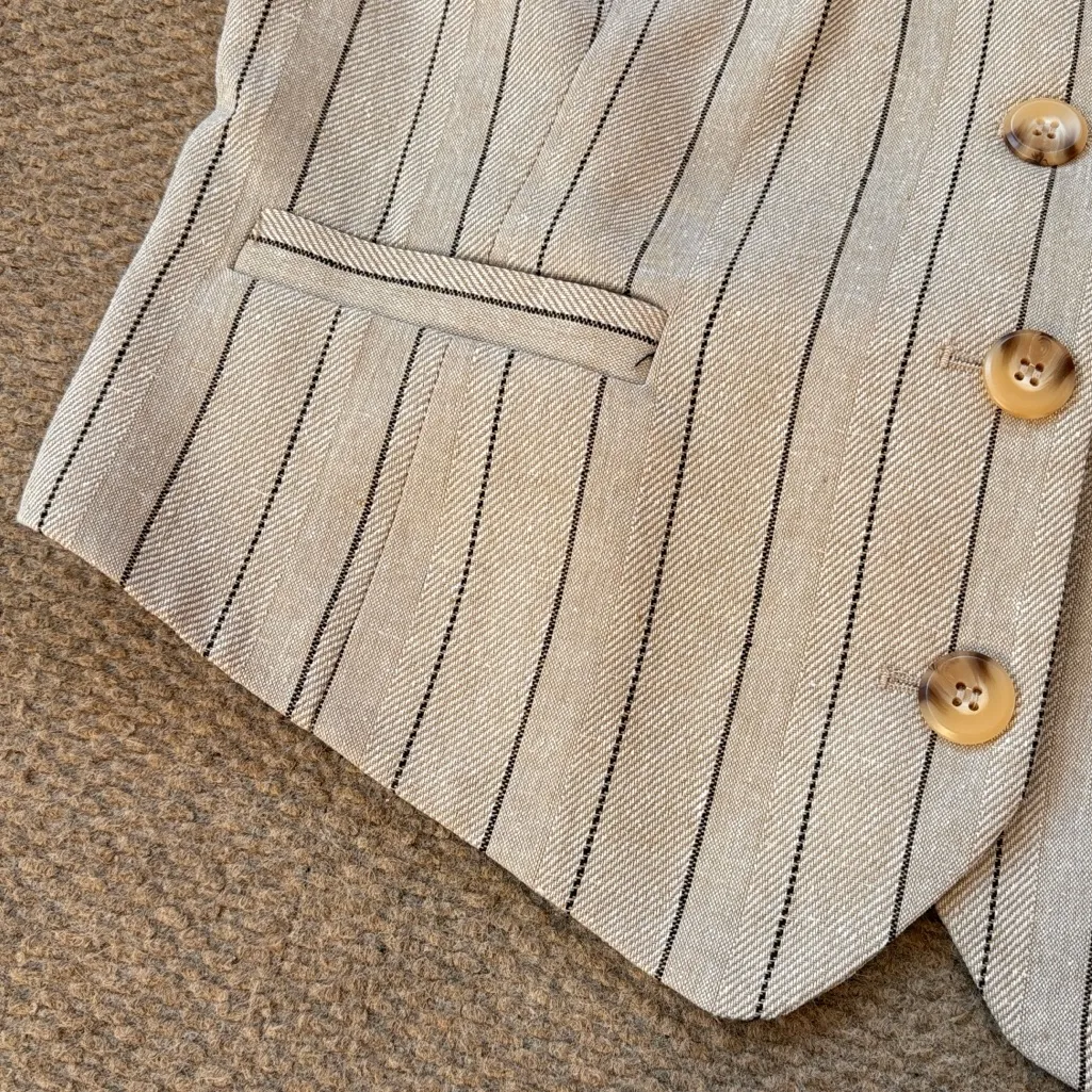 Like New Evereve Piper Scoop Neck Vest Large - Image 6