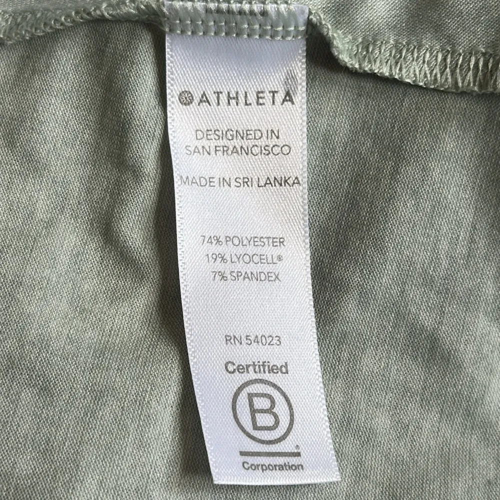Athleta Essence Twist Top Pale Green Long Sleeve T-Shirt Plus 1X - Image 10