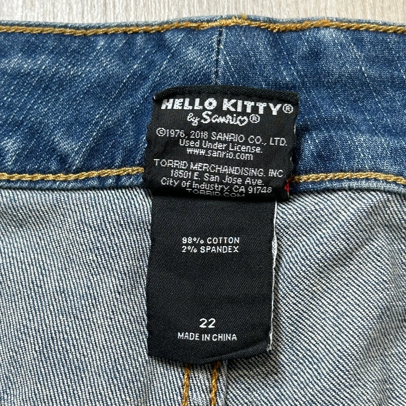 Sanrio Hello Kitty Plus Size Denim Shorts Y2K Style 22 Pink Kitty Patches - Image 6