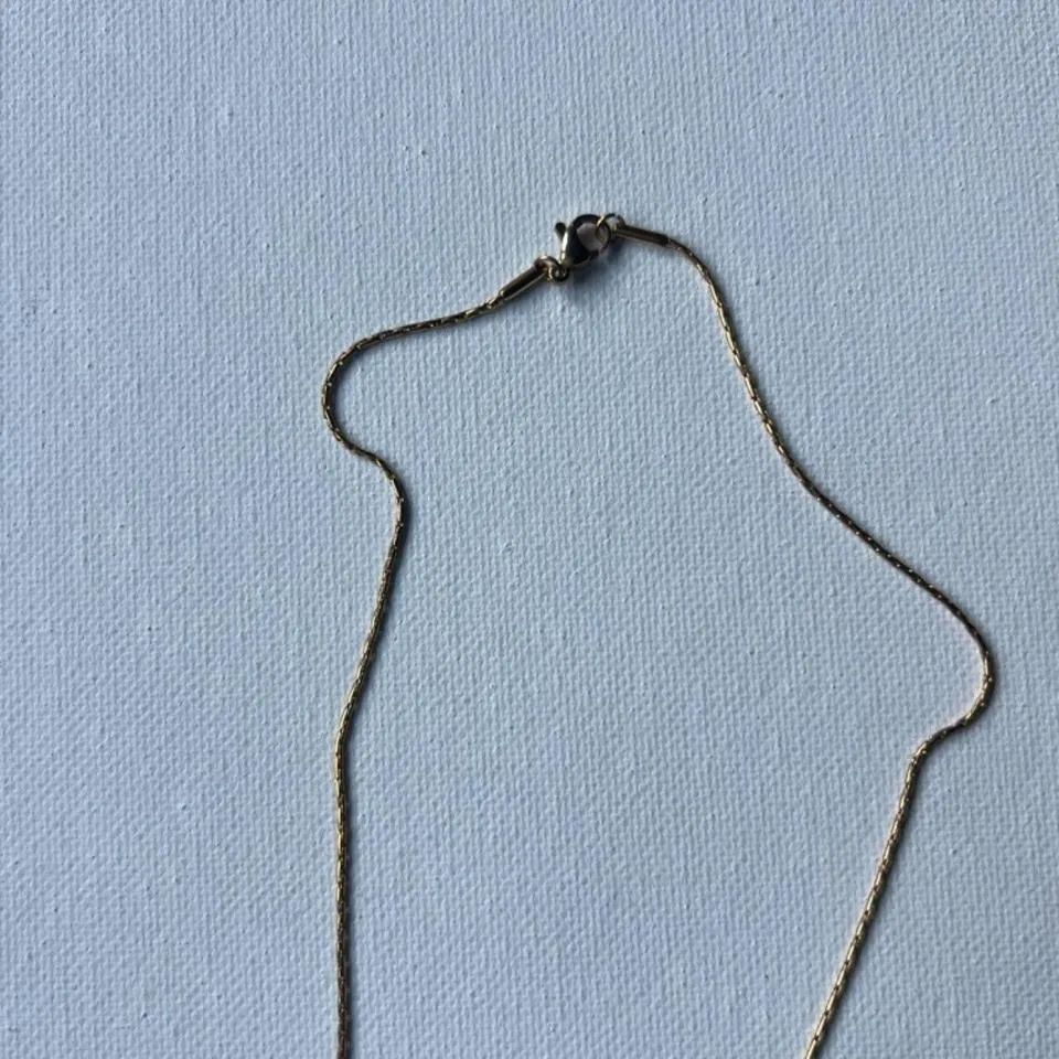 GOLD TONE SUFTON PENDANT WATCH NECKLACE - Image 5