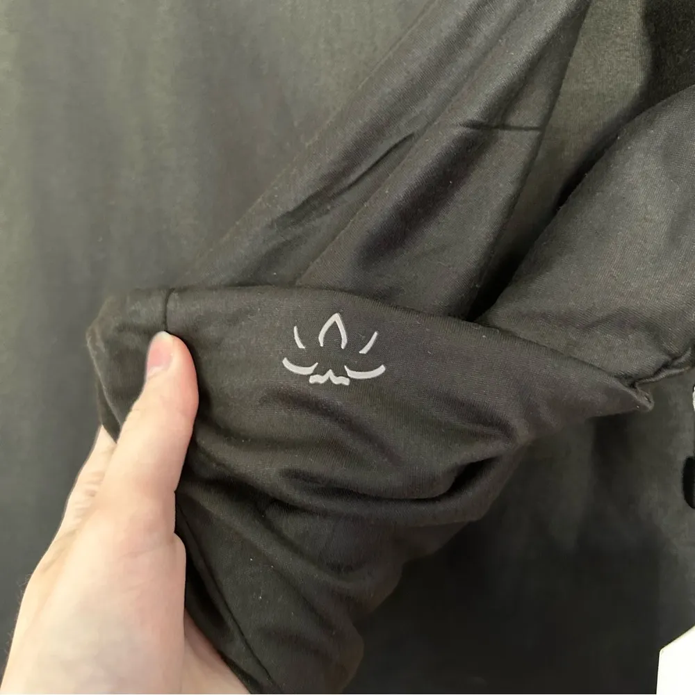 Beyond Yoga Infinity Hidden Pocket Scarf Grey New Casual Travel - Image 4