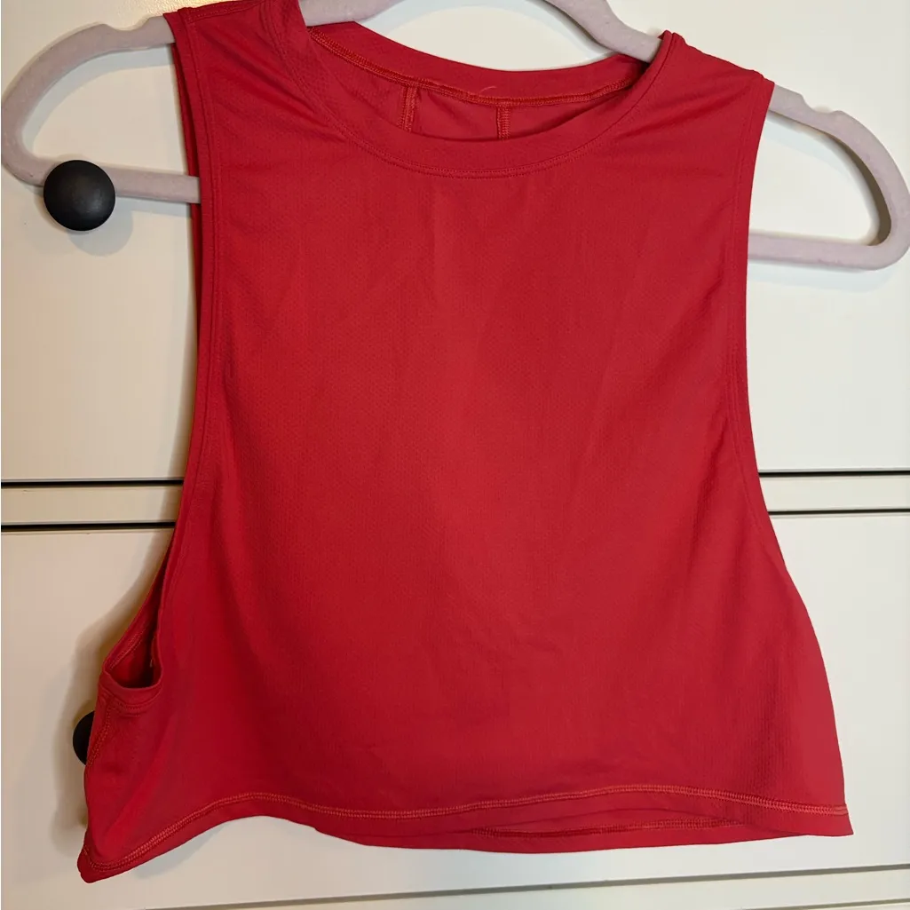lululemon muscle love crop tank top - Image 3