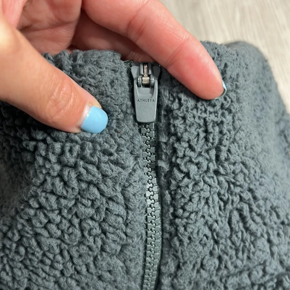 Athleta  • full zip Sherpa fleece cropped jacket - Image 8